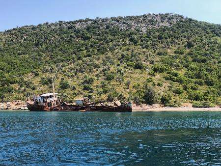 triton wreck