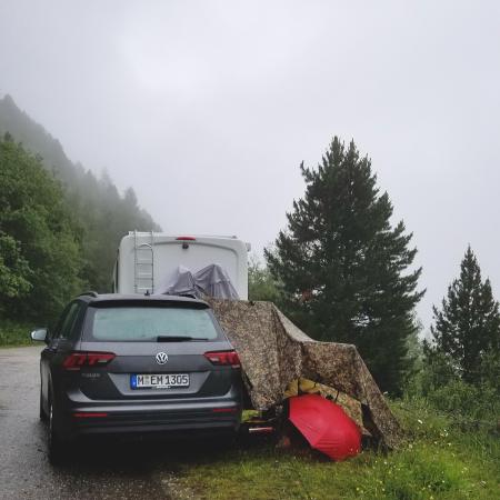 breakfast spot overlooking schlegeisspeicher